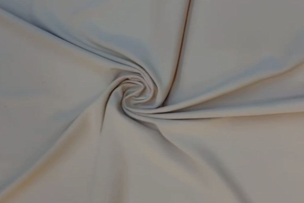 How Knitted Activewear Fabrics Improve Athletic Performance