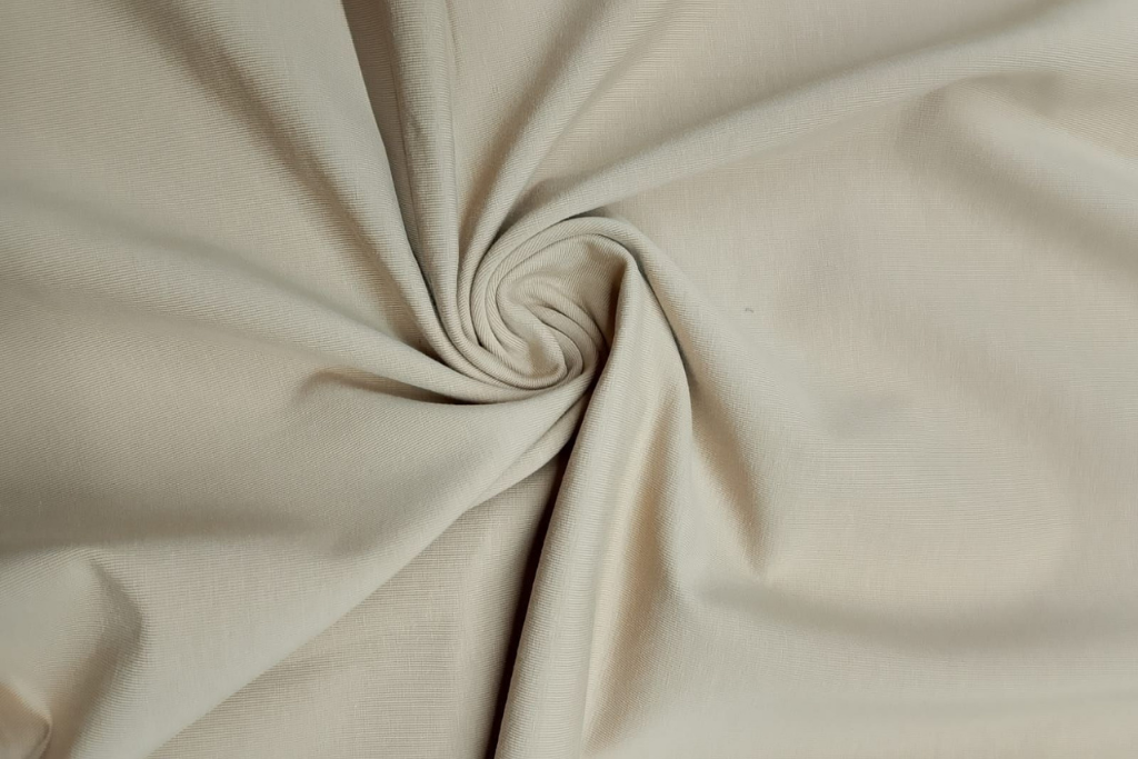 Why Cotton Spandex Fabric Is Ideal for Fitted Garments